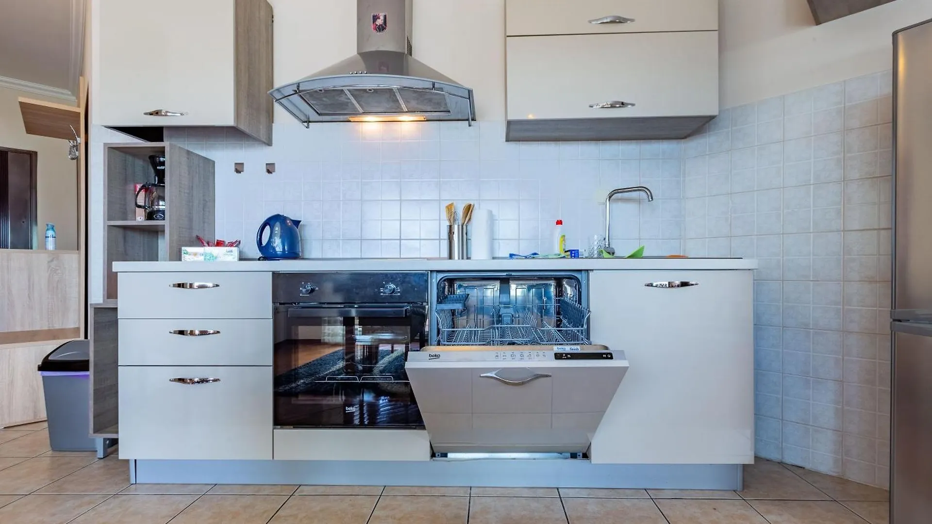 Di Di Taj Apartment With Large Balcony And Bbq زادار